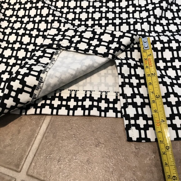 Kenar Geometric Skirt - Picture 5 of 7